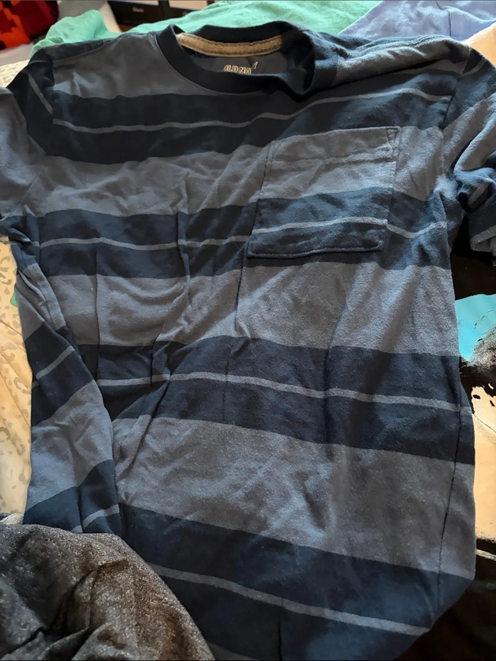 11 Mixed Boys Graphic Tee Bundle - Old Navy - Large